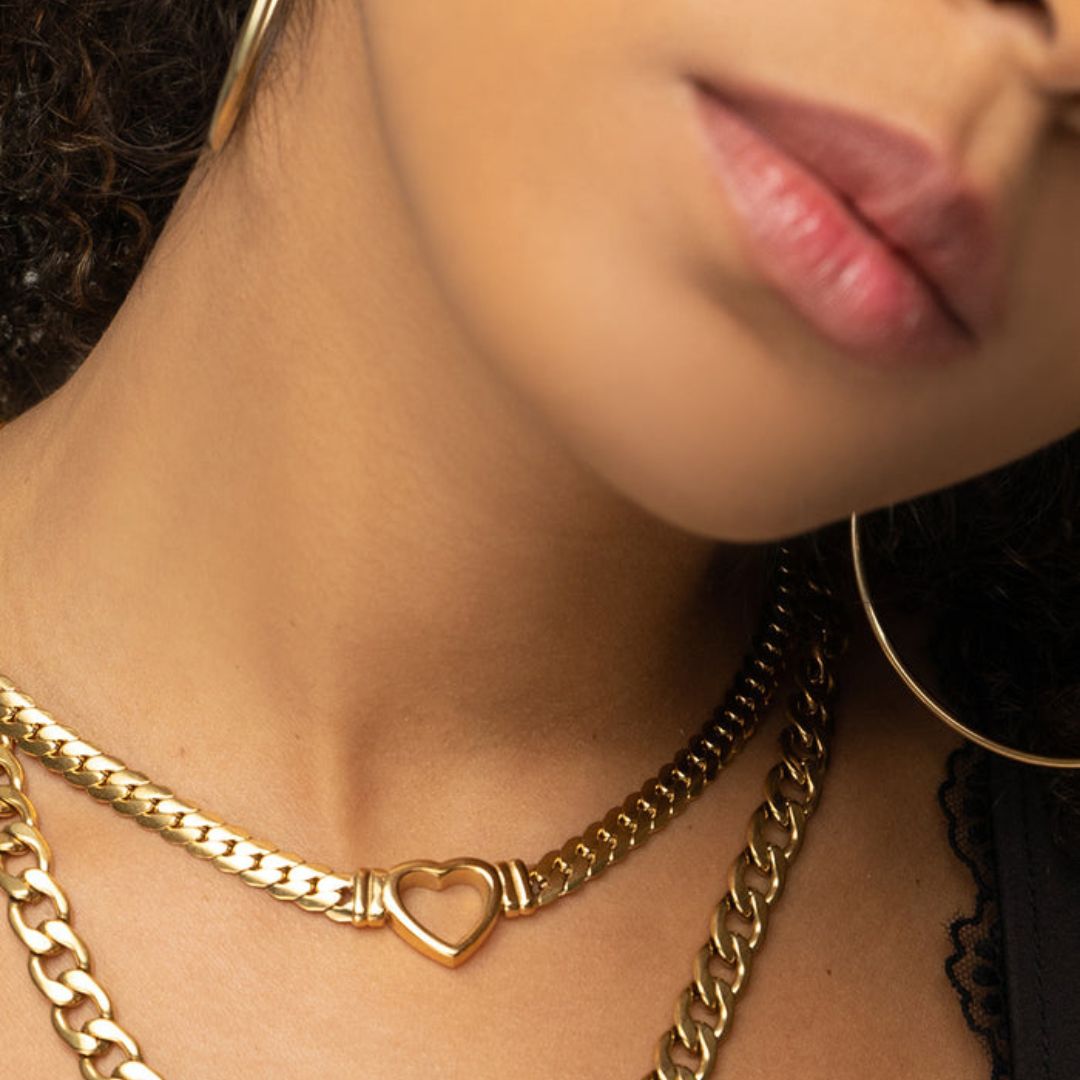 Minimalistische Herz-Choker-Halskette, 18 Karat vergoldet