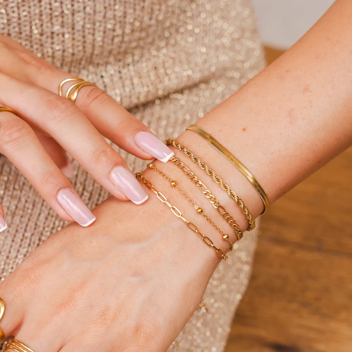 Glamouröses Armbandset mit Zirkonia, 18 Karat vergoldet