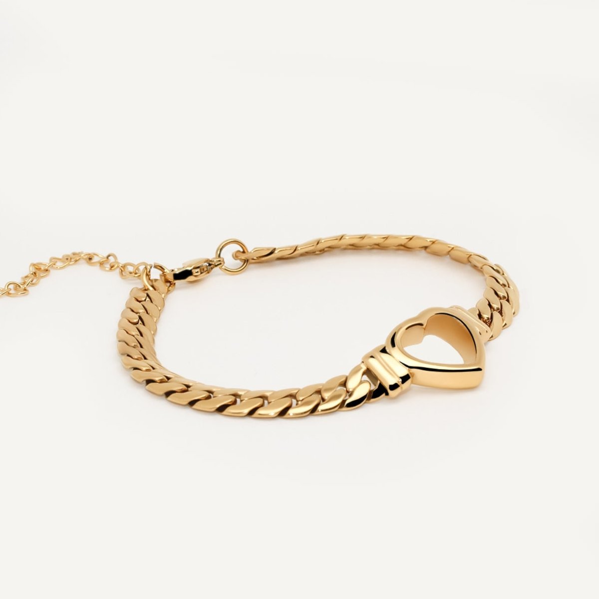 Minimalistisches Herzarmband, 18 Karat vergoldet