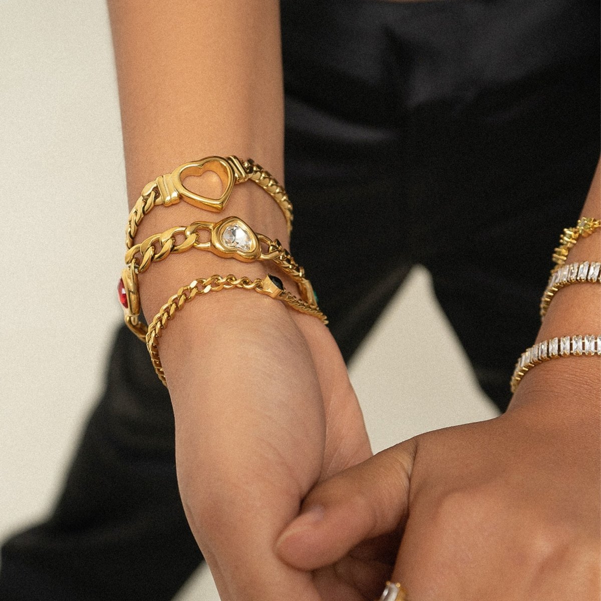 Minimalistisches Herzarmband, 18 Karat vergoldet